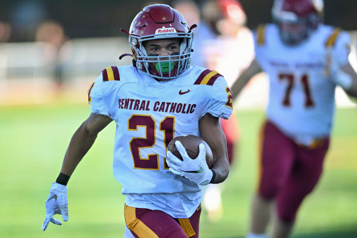 a Central Catholic Tualatin 6A Oregon football final November 22 2023 Leon Neuschwander 44